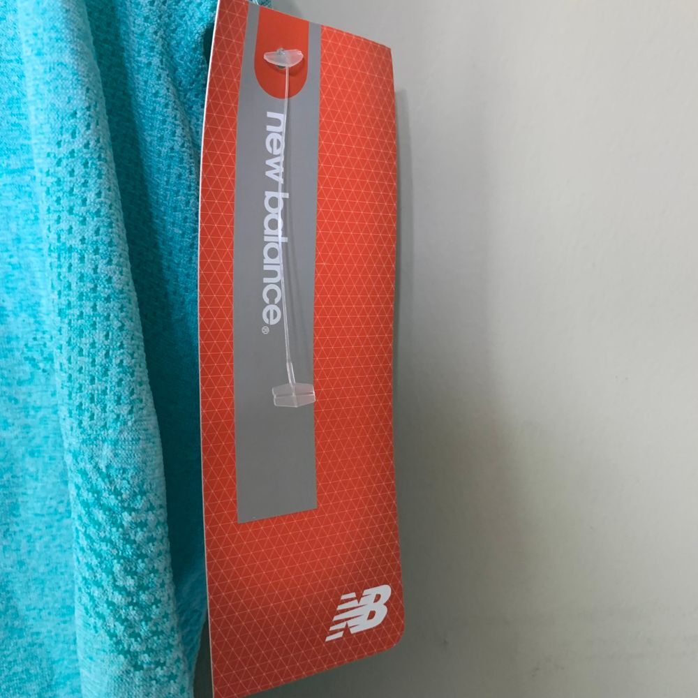 New Balance Blue Tank Size Large NWT - Picture 4 of 5